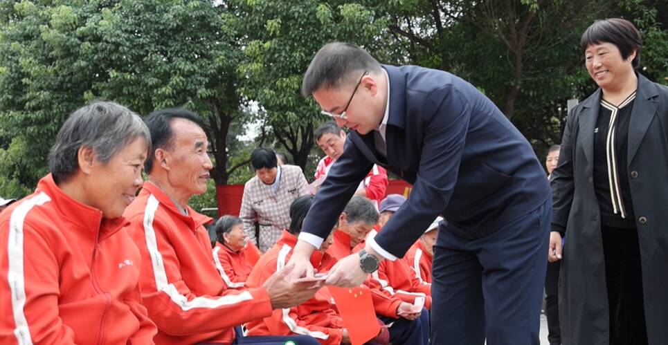 总计投入22万余元！滕州市大宗村为三百余名老人欢度重阳节