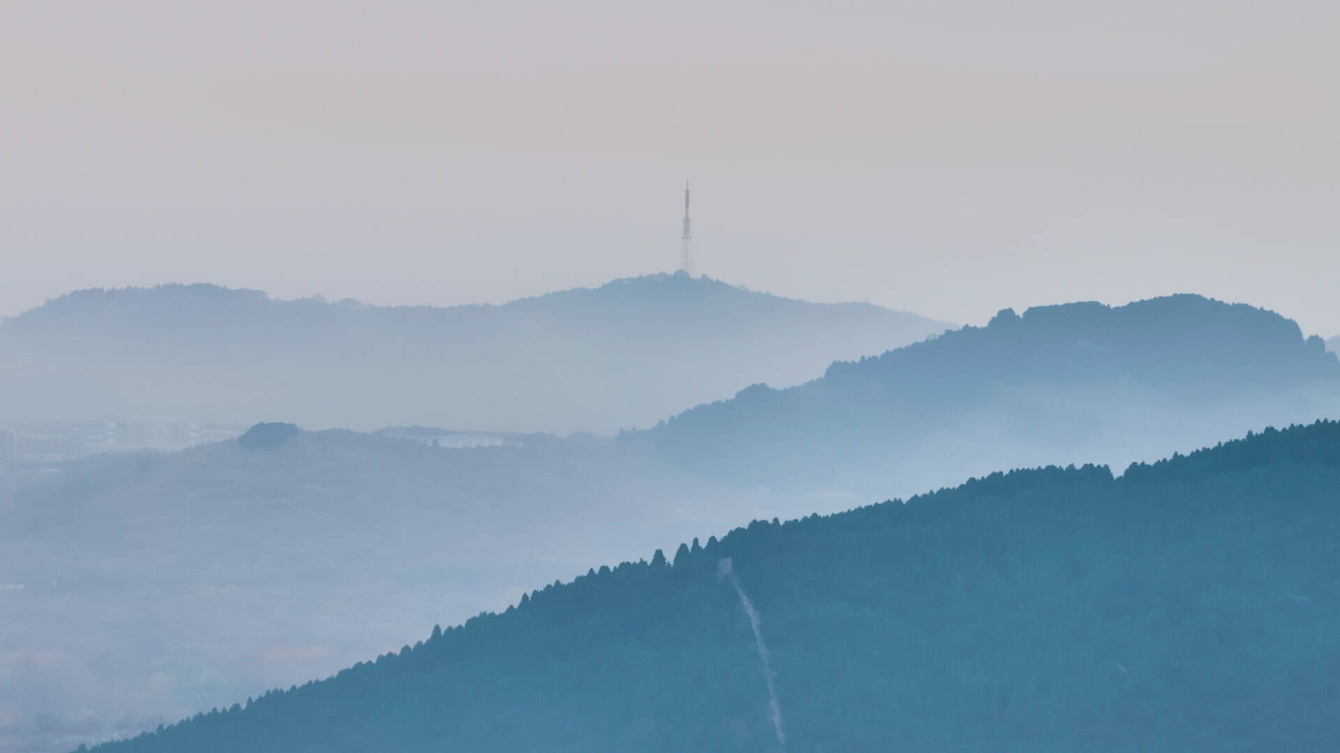 诗画山东｜枣庄雾气氤氲 城市建筑如披薄纱若隐若现
