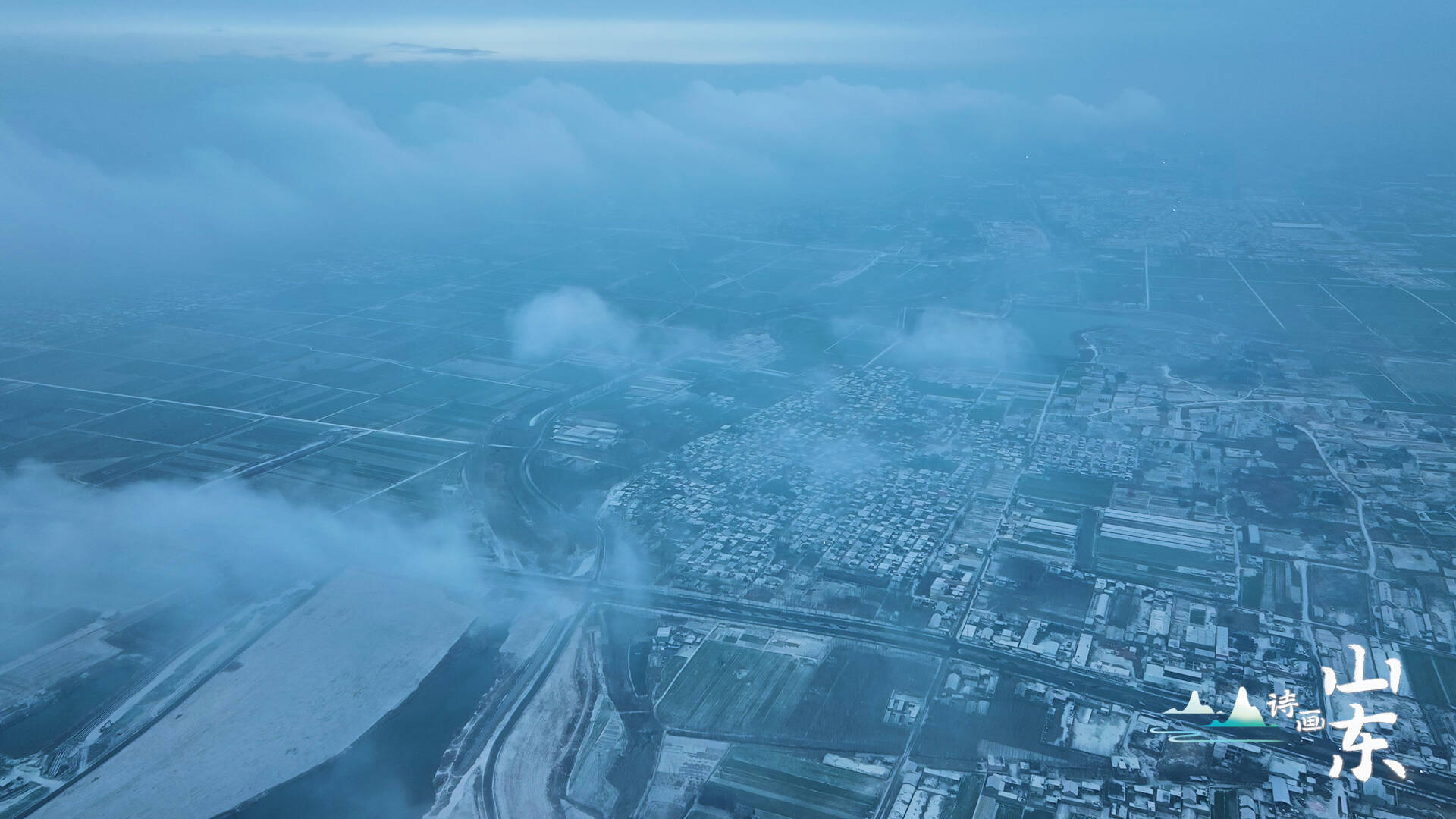 诗画山东丨航拍雪后枣庄乡村 黑白相间宛若画卷