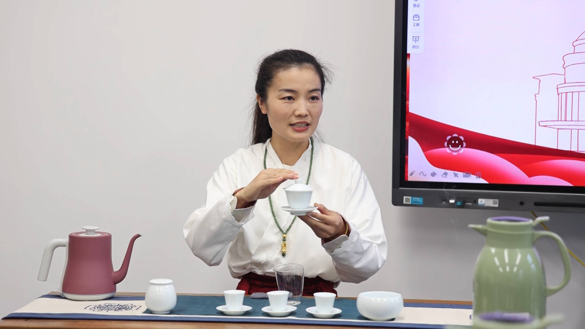 枣庄山亭开展“茶艺技能培训” 提升职工生活品质