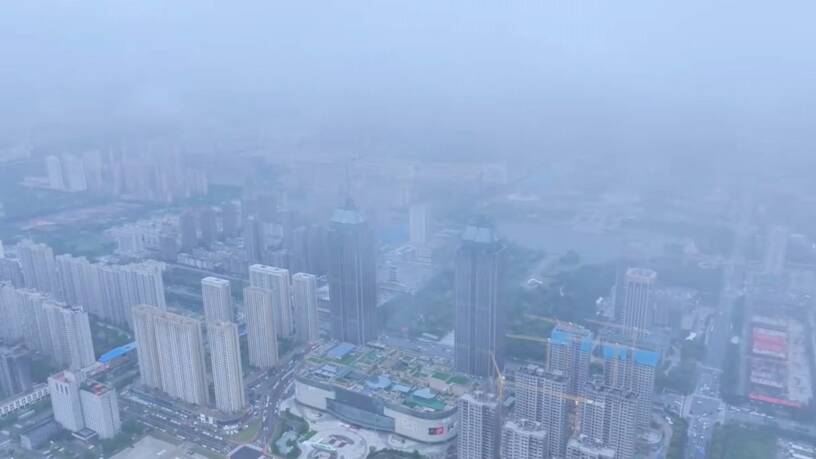 航拍枣庄双子星与文体中心 隐现如画 共绘和谐美景