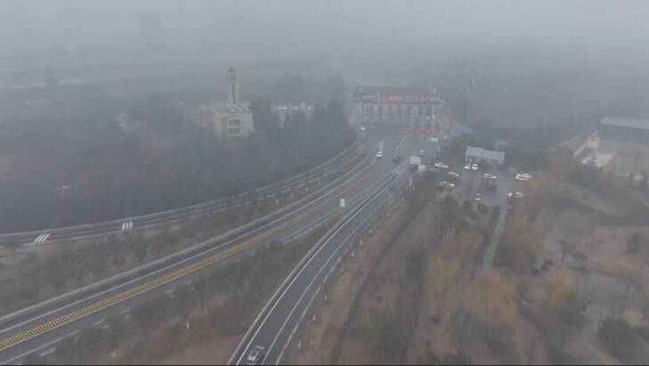 枣庄：撒布融雪剂百余吨  保障高速道路出行安全